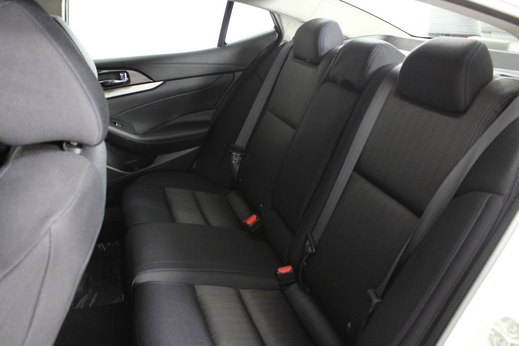 2020 Nissan Maxima S - Photo 20