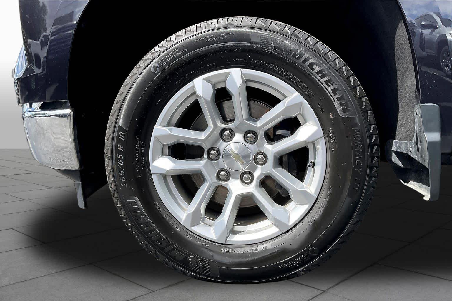 2023 Chevrolet Silverado 1500 LT - Photo 7