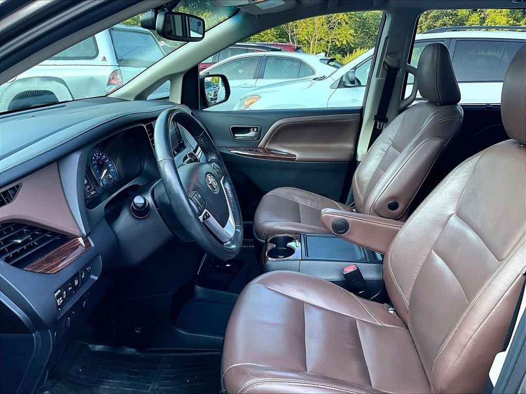 Used 2017 Gray Toyota Limited Premium image 4