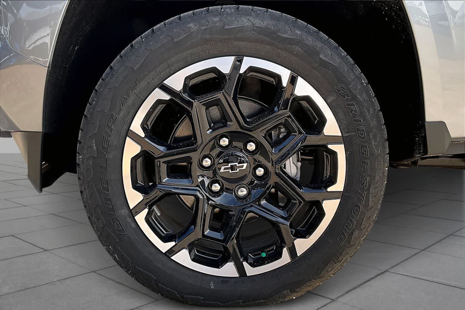 2026 Chevrolet Colorado Z71 - Photo 12