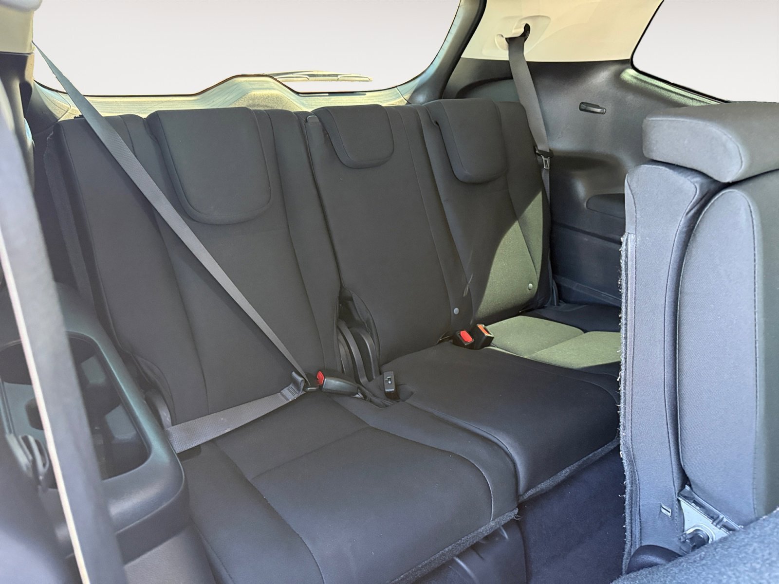 Used 2021 Crystal White Pearl Subaru Base image 19