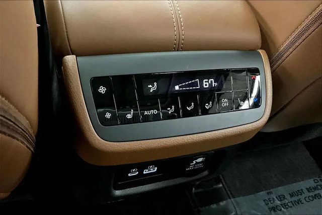 Used 2025 Boulder Gray Pearl Nissan Platinum image 34