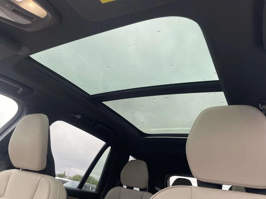 New 2026 Crystal White Pearl Volvo Plus image 9