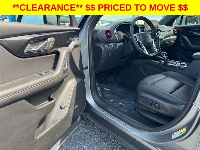 Used 2025 Gray Chevrolet RS image 21