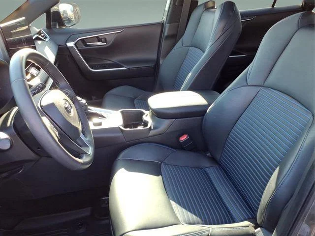 2023 Toyota RAV4 XSE - Photo 12