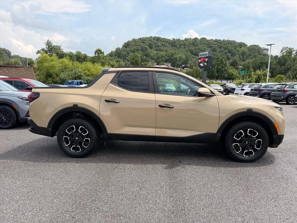Used 2023 Beige Hyundai SEL image 14