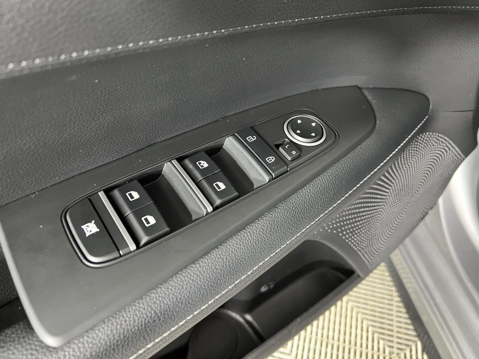 Used 2023 Steel Gray Kia GT-Line image 14