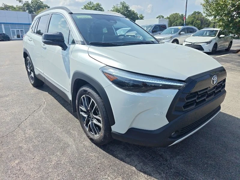 Used 2026 Beige Toyota XLE image 3