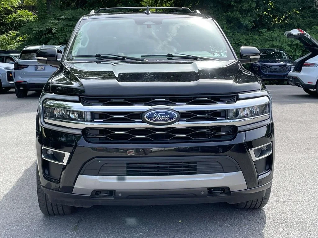 Used 2022 Black Ford Limited image 7