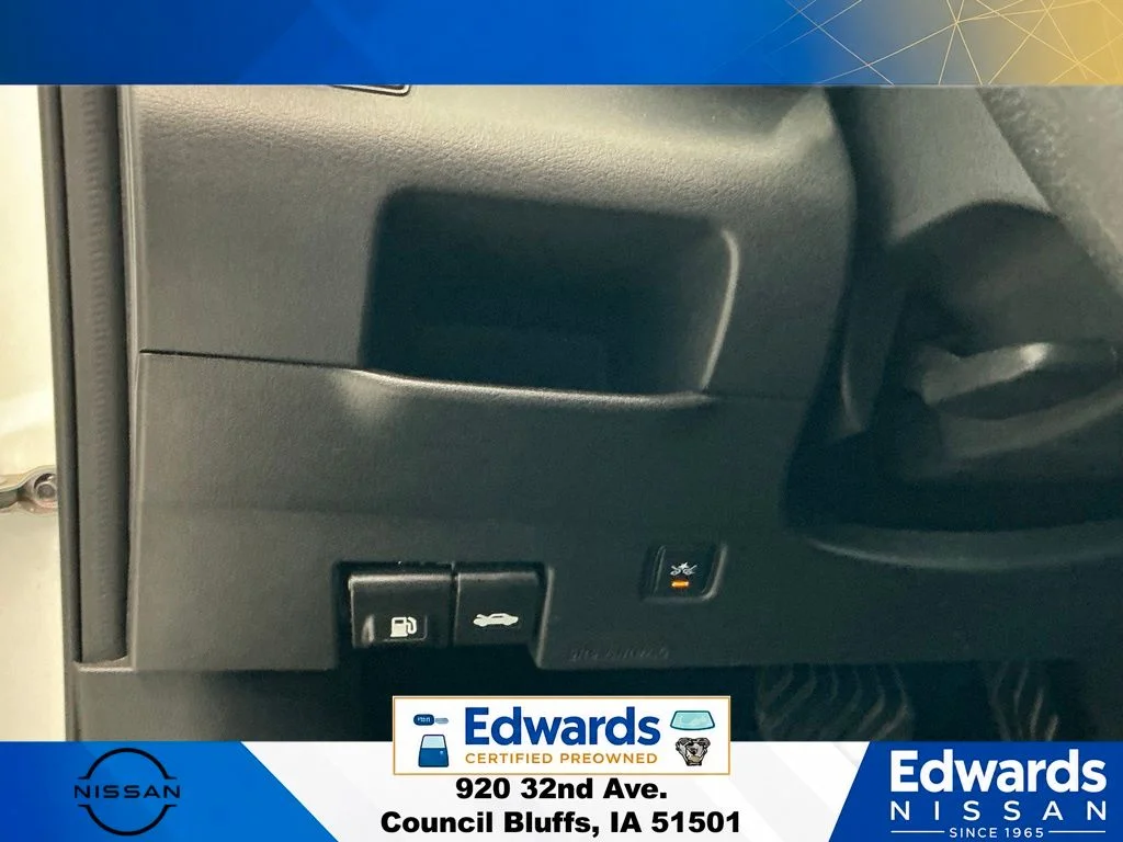 Certified Used 2018 White Nissan S image 20