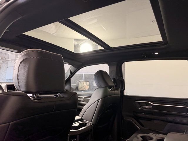 2026 RAM 1500 Laramie - Photo 35