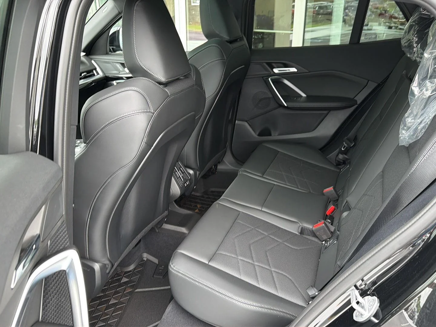 New 2026 Black Sapphire Metallic BMW xDrive28i image 11
