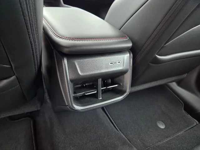 New 2026 Diamond Black Crystal Pearlcoat Dodge Scat Pack image 7