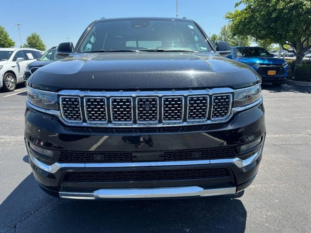 Used 2024 Black Jeep Base image 9
