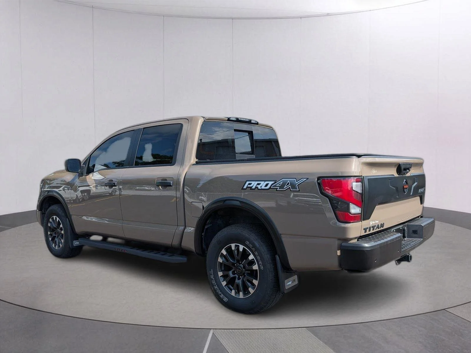 Used 2021 Baja Storm Nissan PRO-4X image 3