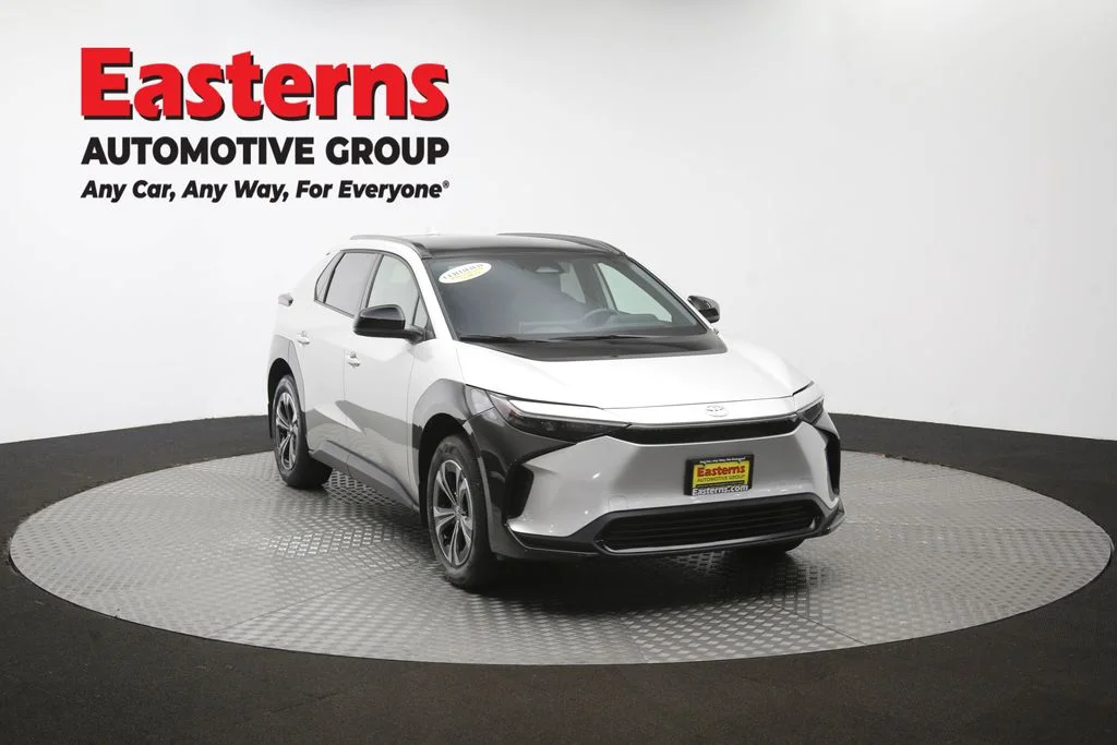 Used 2023 Silver Toyota XLE image 50