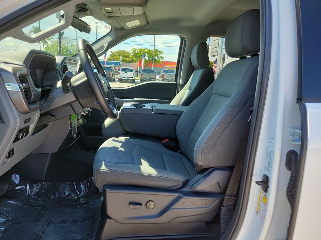 Used 2025 White Ford XLT image 13