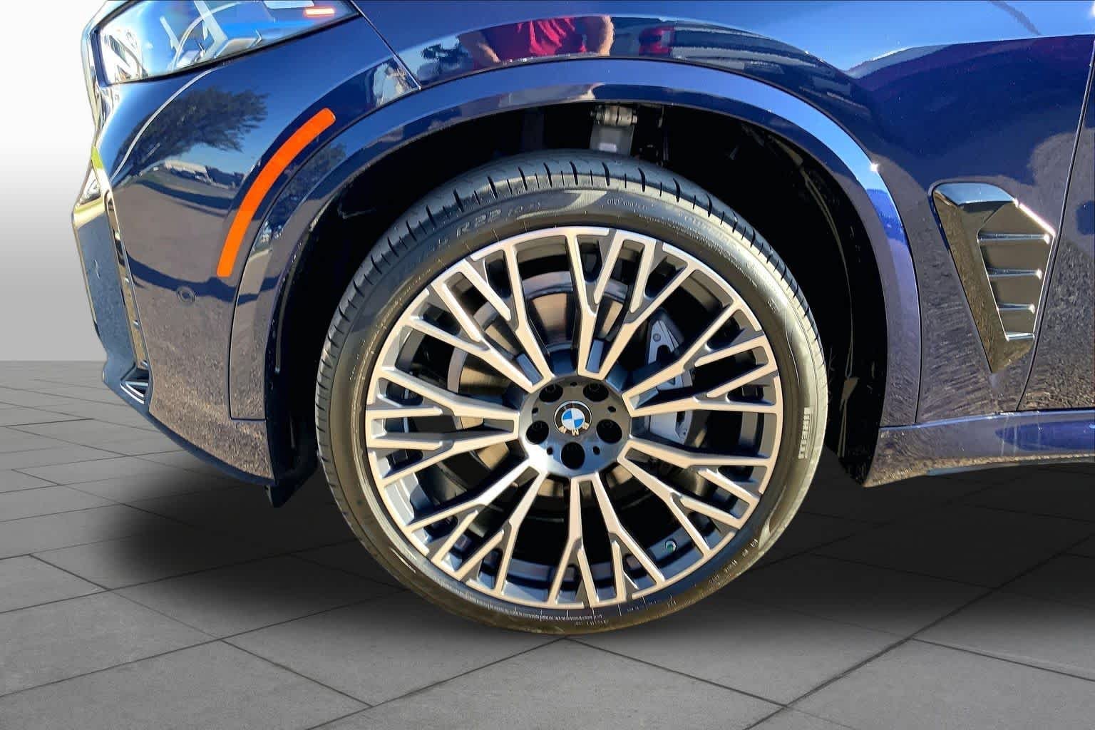 Certified Used 2025 Tanzanite Blue II Metallic BMW xDrive40i image 11