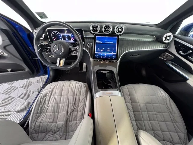 Used 2023 Blue Mercedes-Benz GLC 300 image 16