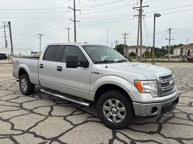 Used 2014 Silver Ford Limited image 3