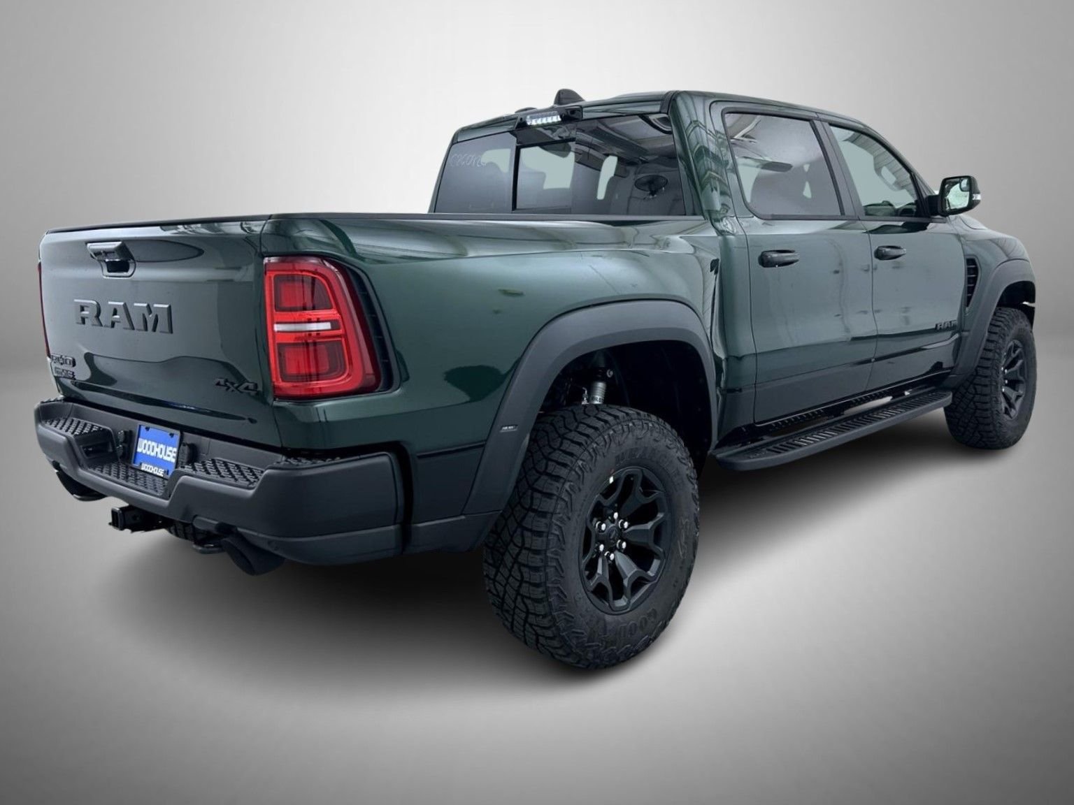 New 2026 Serrano-Green Metallic Exterior Paint RAM RHO image 5