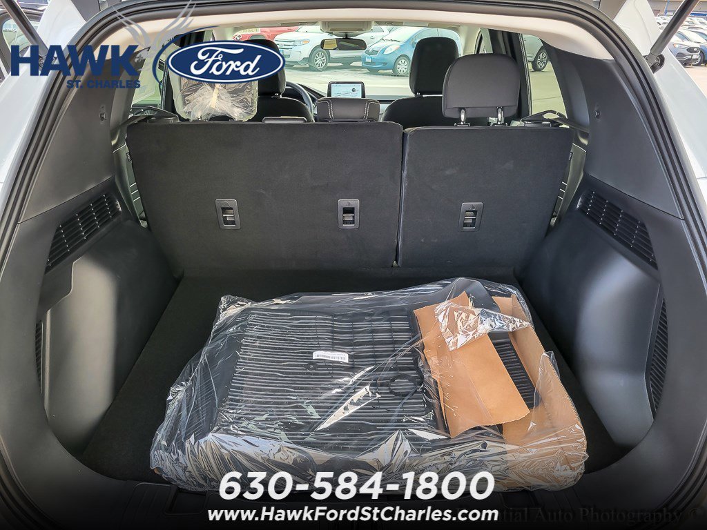 New 2026 Oxford White Ford Active® image 16