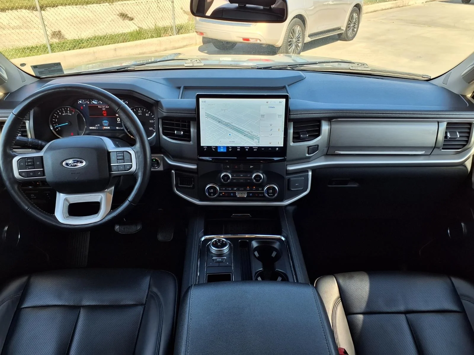 2024 Ford Expedition XLT - 11