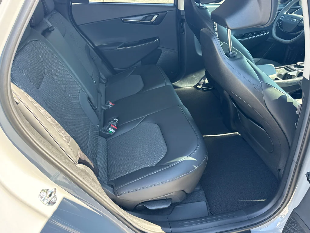 New 2026 Wolf Gray Kia LIGHT image 15