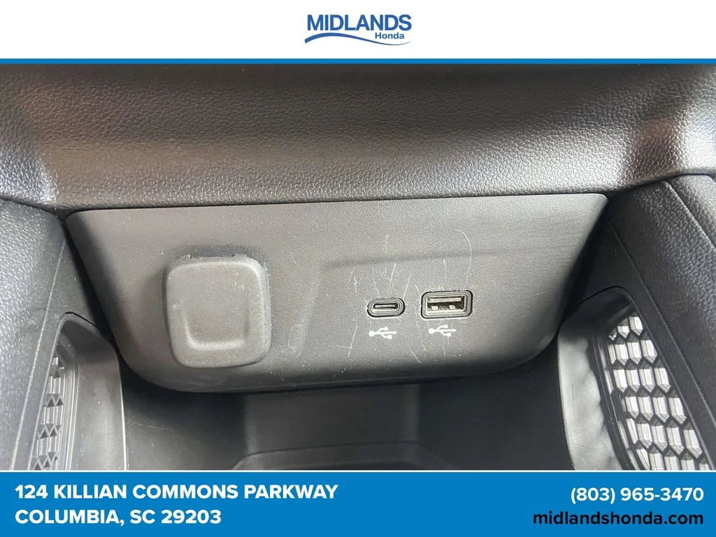 Used 2025 Black Metallic Chevrolet LT image 28