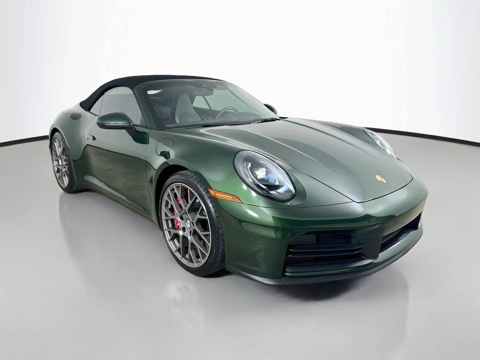 Used 2026  Porsche  image 3