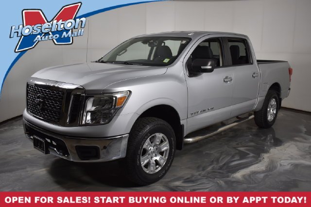 2018 Nissan Titan SV