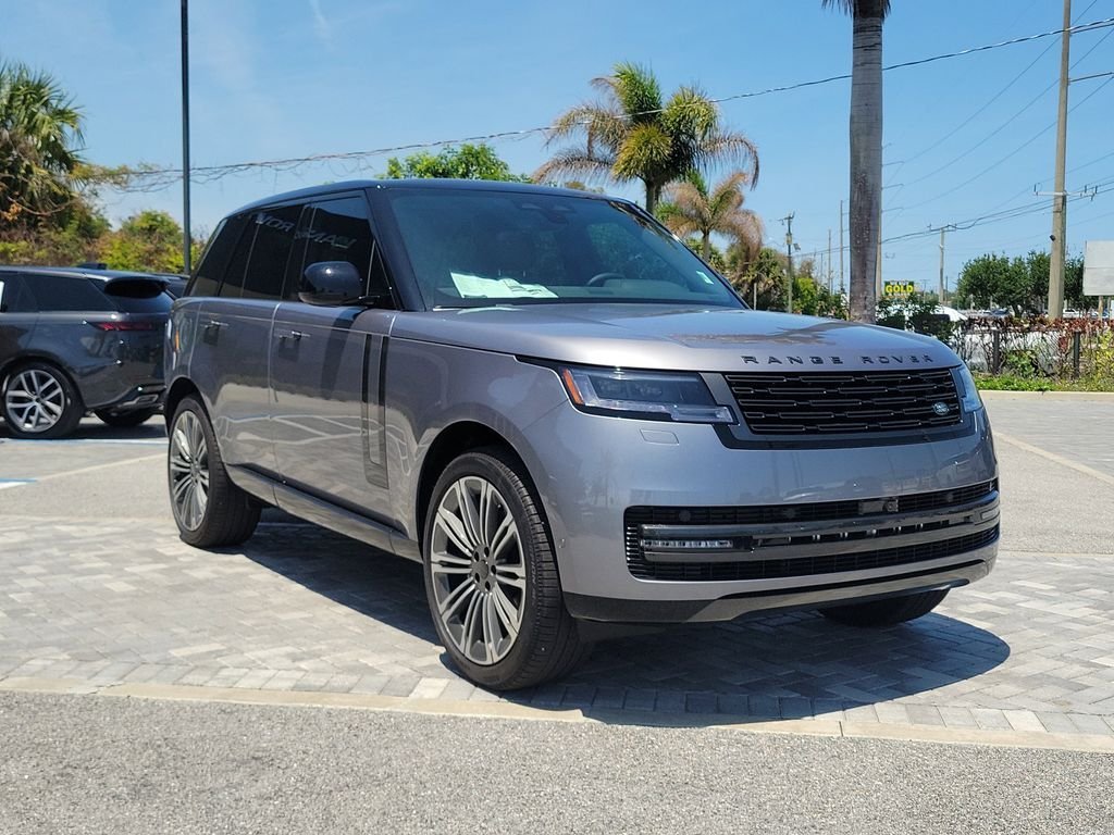 New 2026 Eiger Grey LAND ROVER SE image 7
