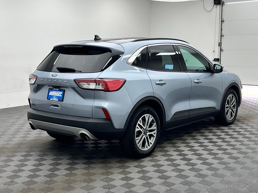 Used 2022 Blue Ford SEL image 9
