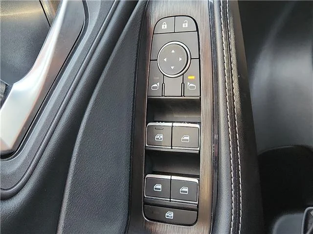 Used 2026 Blue Nissan  image 18
