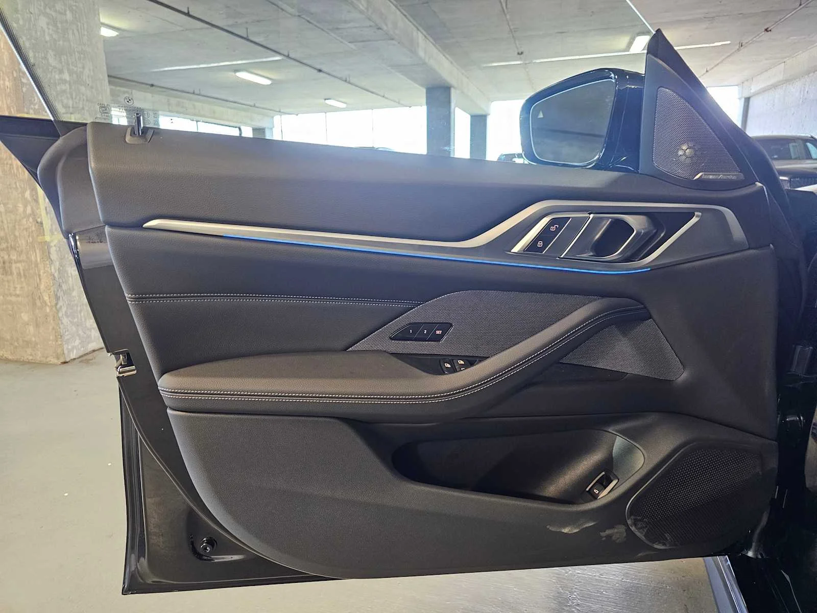 New 2026 Black Sapphire Metallic BMW xDrive40 image 29