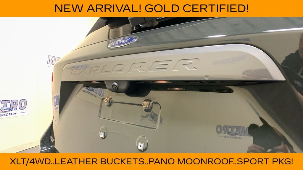 Certified Used 2023 Green Metallic Ford XLT image 19