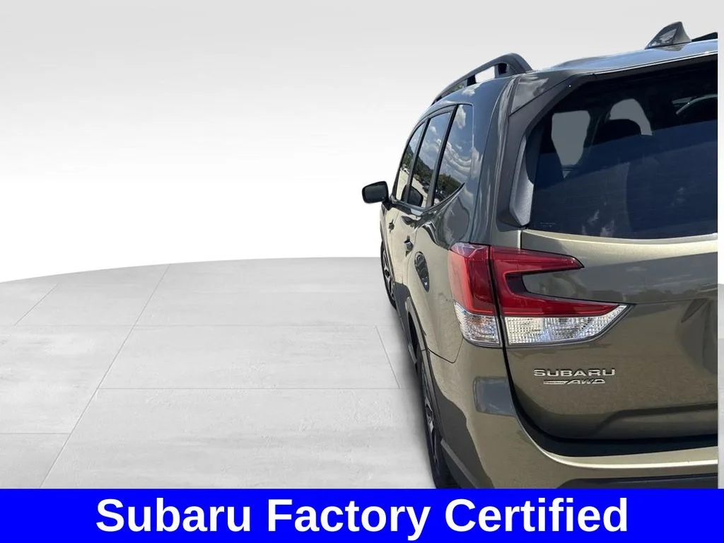 Used 2023 Brown Subaru Premium image 4