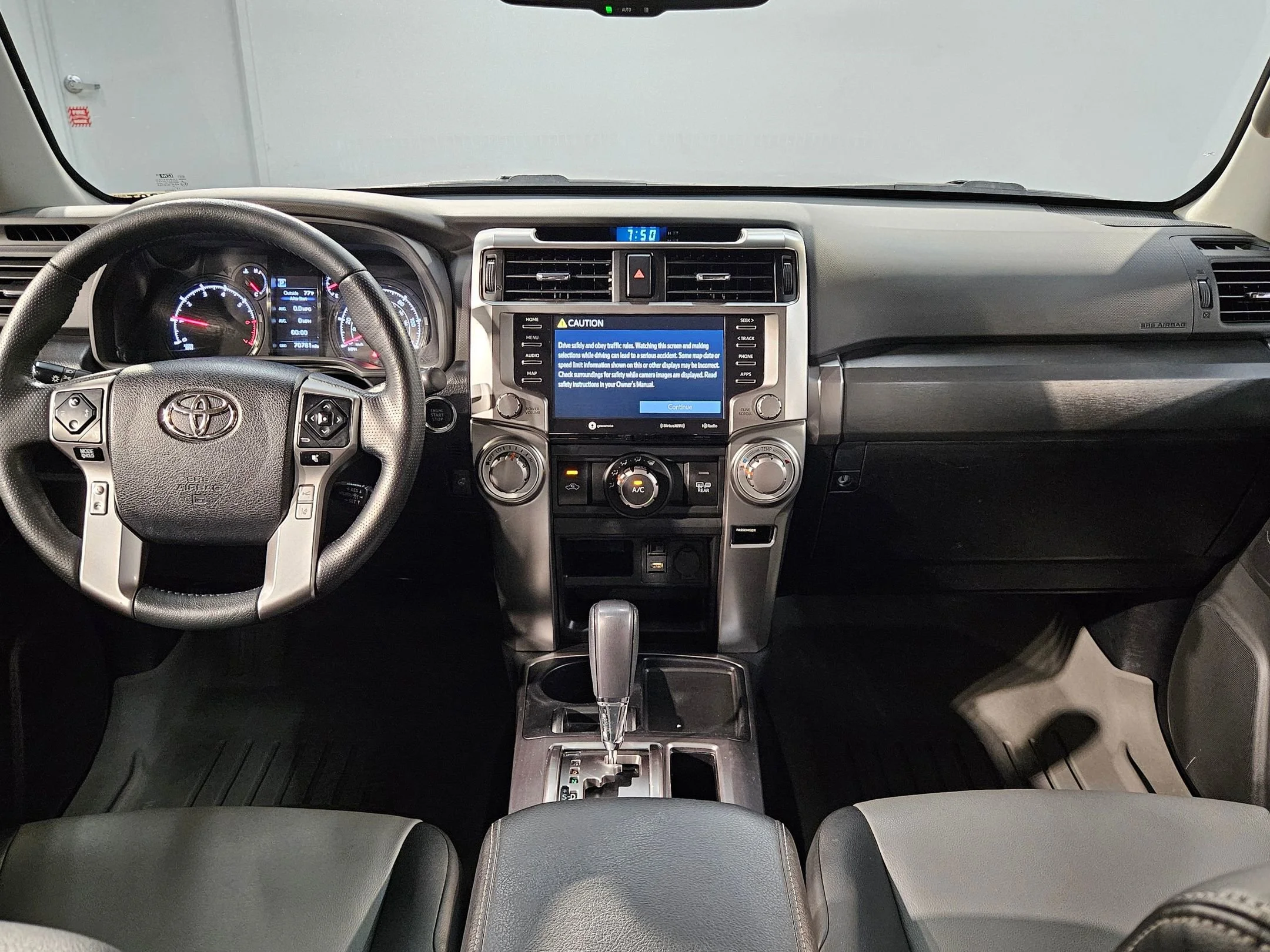 Used 2023 Magnetic Gray Metallic Toyota SR5 Premium image 10