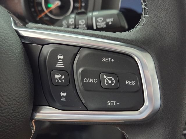 New 2026 Black Clear-Coat Exterior Paint Jeep Sahara image 26