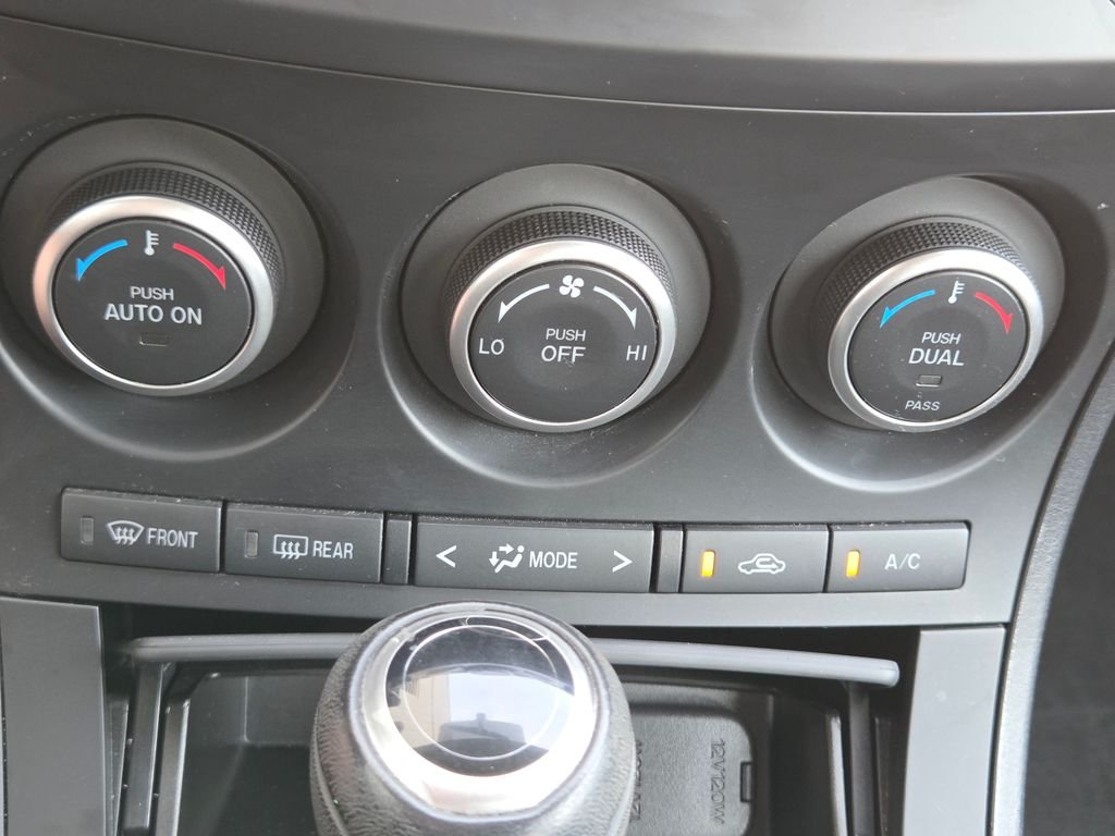 Used 2013 Gray Mazda i Touring image 32