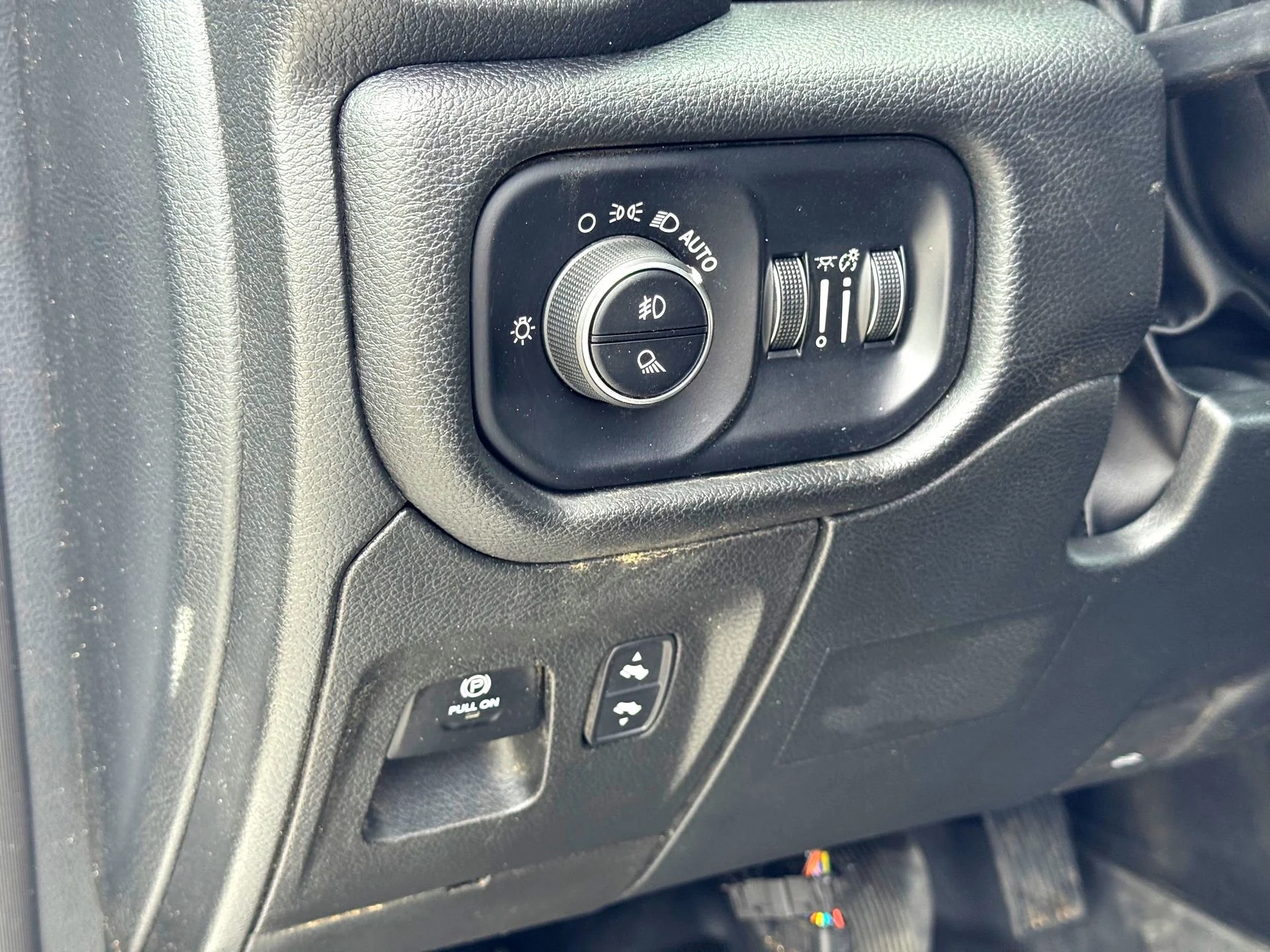 Used 2022 Bright White Clearcoat Ram Laramie image 14