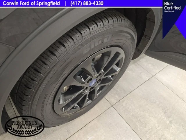 Certified Used 2022 Agate Black Metallic Ford SE image 39