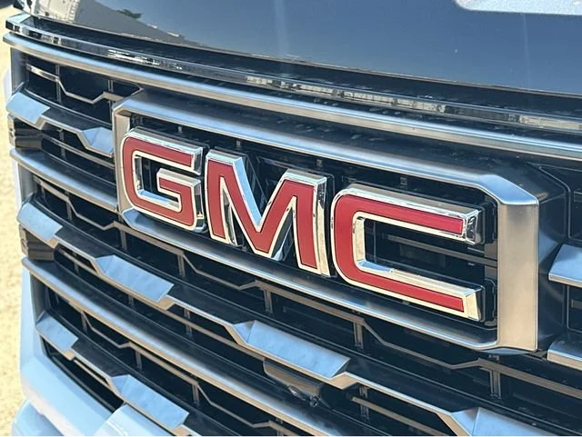 New 2026 Summit White GMC AT4 image 35