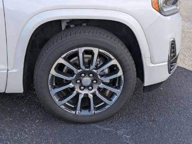 Used 2021 WHITE FROST TRICOAT GMC Denali image 11