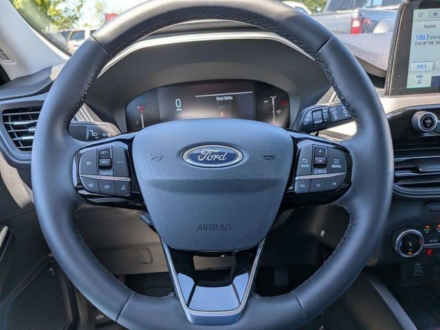Used 2025 Oxford White Ford Active image 17