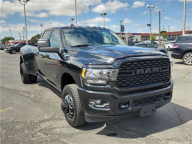 Used 2024 Black Clearcoat RAM Big Horn 4x4 Crew Cab 8 ft. box 169.5 in. WB image 5