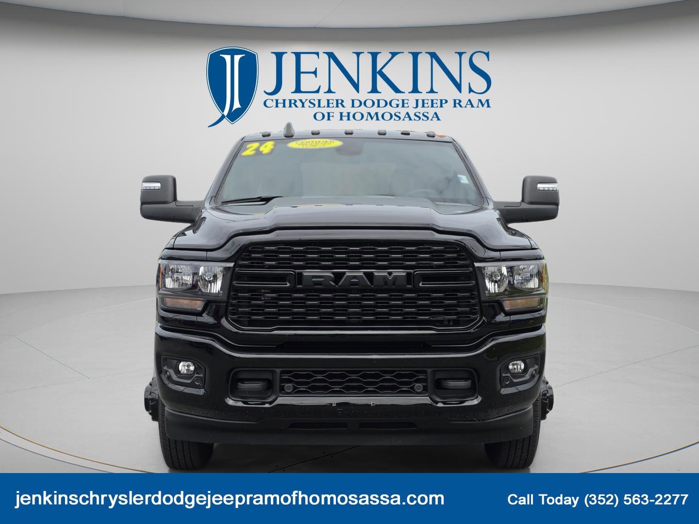 Used 2024 Diamond Black Crystal Pearlcoat Ram Big Horn image 11