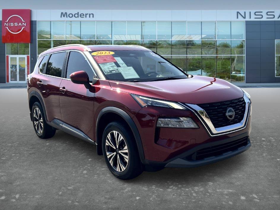 Used 2023 Scarlet Ember Tintcoat Nissan SV image 3