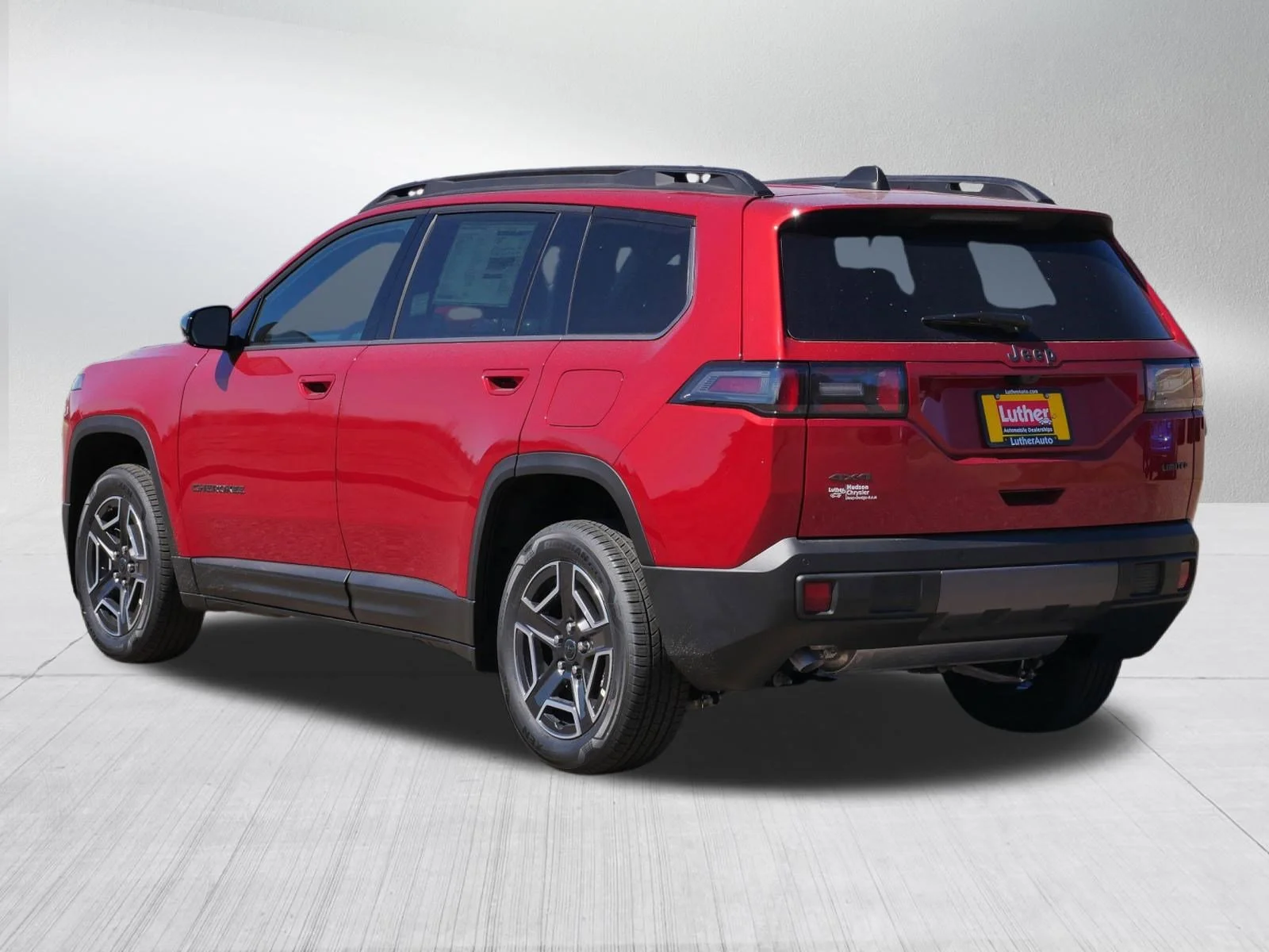 New 2026 Red Hot Pearl-Coat Exterior Paint Jeep Limited image 3