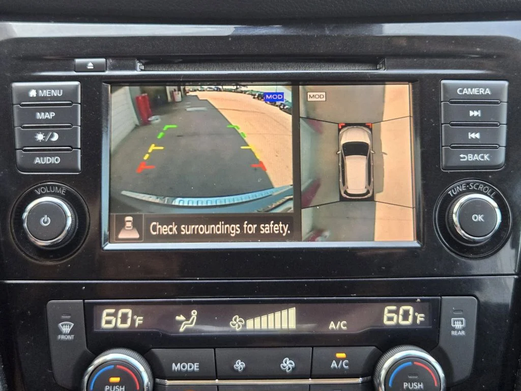 Used 2019 Gray Nissan SL image 20